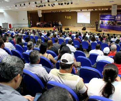 Guerreiro comemora 100 dias de governo prestando contas à população 