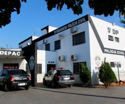Para vingar de furto, homem invade casa e atropela assaltantes
