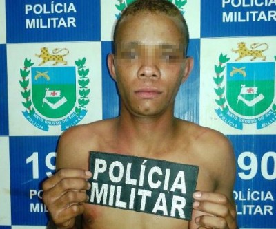 Jovem de 23 anos agride idoso de 94 anos