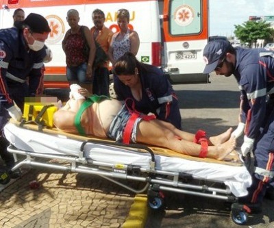 Acidente no centro mobiliza SAMU que resgata gestante ao Hospital Auxiliadora 