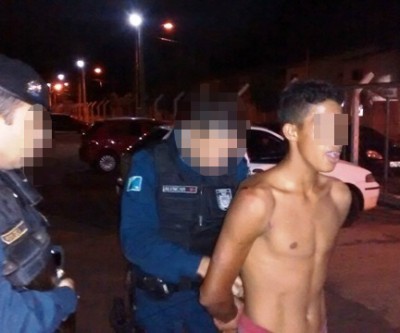 Menor ameaça agredir grupo de pessoas com pedaço de madeira e acaba apreendido
