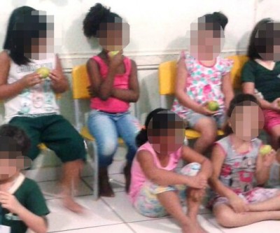 Prefeitura diz que merenda normalizou, mas crianças são obrigadas a comerem goiaba no almoço 