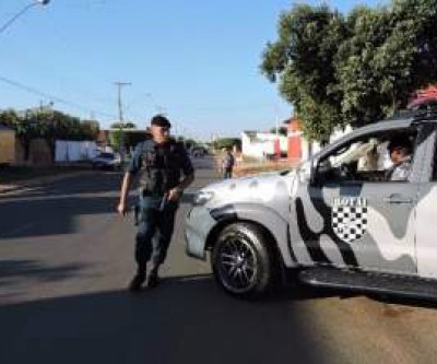 'Vim me despedir': ex-marido invade casa para matar mulher e arma falha
