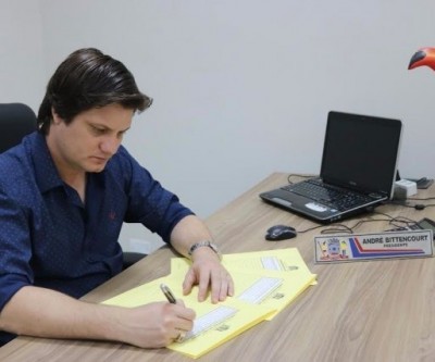 Em 4 meses, André Bittencourt apresenta 20 propostas de Projetos de Lei