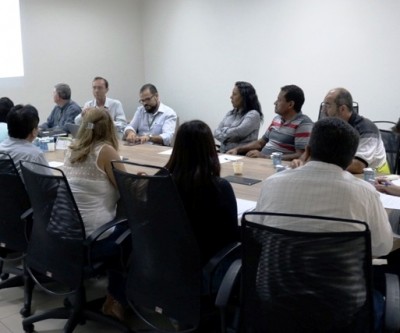 Vereadores se reúnem com representantes da Elektro para agilizar serviços