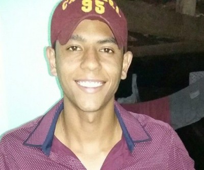 Amigos fazem rifa para ajudar jovem que teve 60% do corpo queimado 