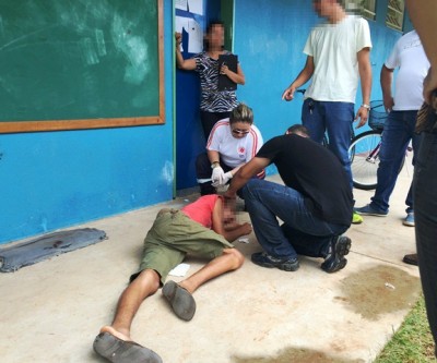 Aluno de escola estadual é espancado e fica desmaiado no pátio da unidade 