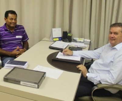 Deputado Eduardo Rocha recebe vereador de Três Lagoas