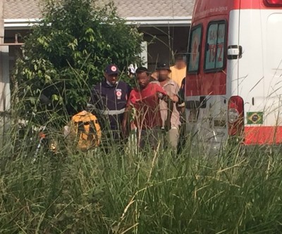 SAMU resgata jovem no Jardim dos Ipês 3 após sofrer queda da própria altura 