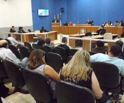Câmara de Três Lagoas abre CPI para apurar contrato da coleta de lixo