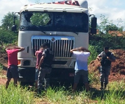 ROTAI atende ocorrência de possível furto em carreta incendiada 