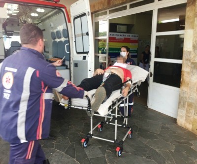 Homem baleado com tiro de borracha na madrugada pede ajuda à polícia 