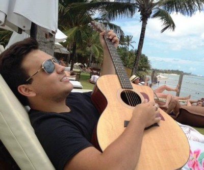 Pedro Thomé, a grande promessa da música brasileira, faz show em Três Lagoas