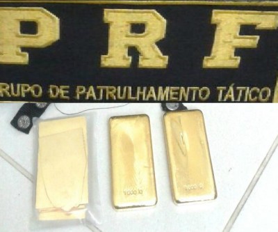 Mineiro é detido na BR-262 com barras de ouro sem procedência 