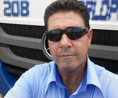 Após acidente, carreteiro continua internado na UTI do Auxiliadora 