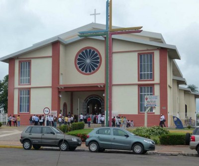 Clero da Diocese de TL renova Promessas Sacerdotais durante a Missa do Crisma