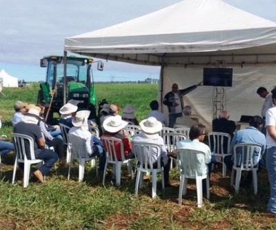 Dia de Campo da fazenda São Matheus levou informação em nove estações