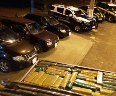 PRF E PM aprende quase duas toneladas de maconha que seguia para São Paulo