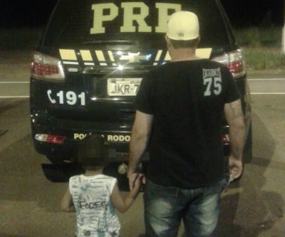 Pai é preso na companhia do filho de 3 anos na BR-262 em Três Lagoas 