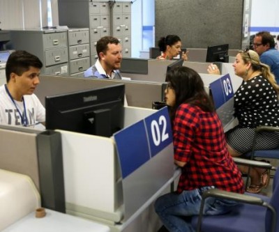 Até esta quarta (14), agências da Caixa abrem mais cedo para saques do FGTS