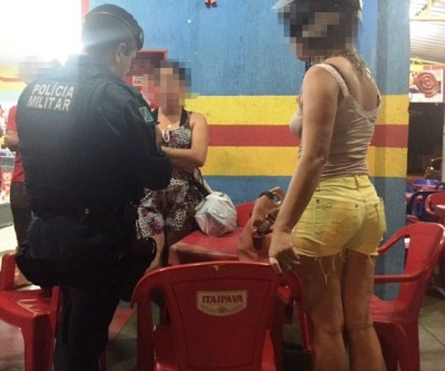 Assaltante faz “limpa” em caixa de conveniência e na fuga, rouba bolsa de cliente 
