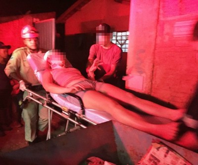 Mulher agredida pelo marido com trinco de porta é atendida pelo SAMU e Corpo de Bombeiros 