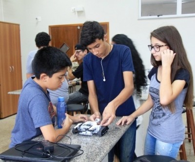 IFMS oferta curso de robótica a alunos da rede pública em Três Lagoas