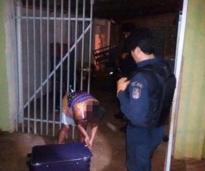 Além de bater, marido tenta matar mulher a facadas no bairro Vila Nova 