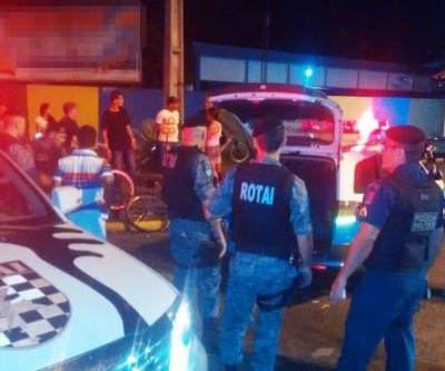 Ao notarem roubo, população se revolta e agride assaltante até a chegada da polícia  