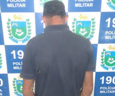 Homem com mandado de prisão deve ser liberado devido sistema policial não ter sido atualizado 