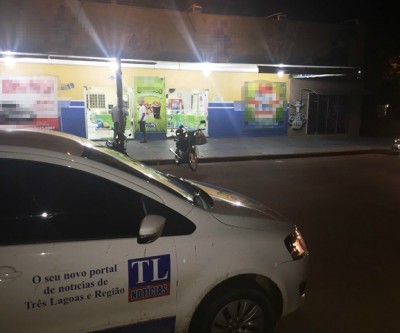 Ladrões efetuam dois disparos em sorveteria durante assalto na noite deste domingo 