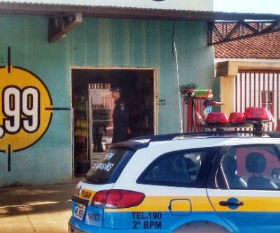 Em mais um assalto, polícia acredita que os bandidos sejam os mesmos que agiram neste domingo 
