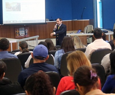 Curso oferecido pela Câmara aborda poder julgador do Legislativo