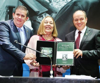 Eduardo Rocha homenageia os 100 anos de ex-governador em sessão solene