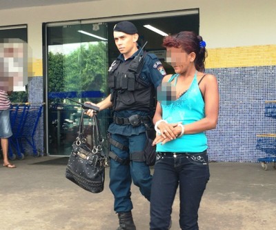 Usuária de “crack” é presa ao cometer furto em supermercado 