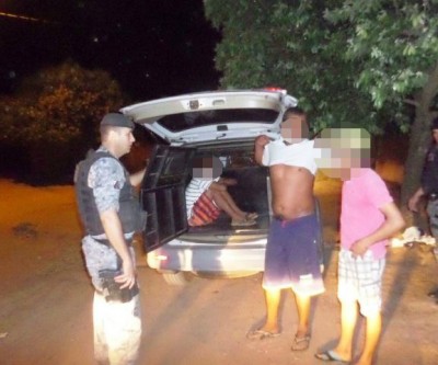 Enfurecido, vizinho invade casa e tenta enforcar moradora por ter se apossado indevidamente de R$ 150,00