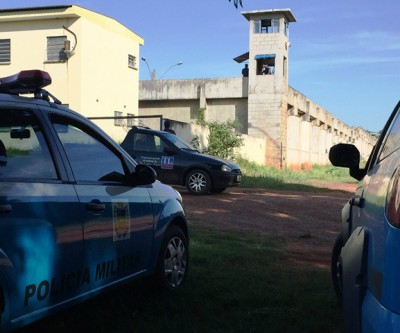 Megaoperação é realizada no presídio desde o início da manhã desta terça-feira 