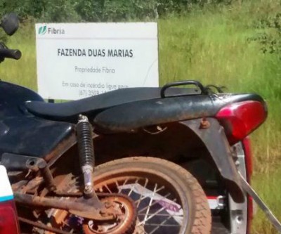 Após denuncia de furtos em fazenda, Patrulha Rural apreende moto com restrições 