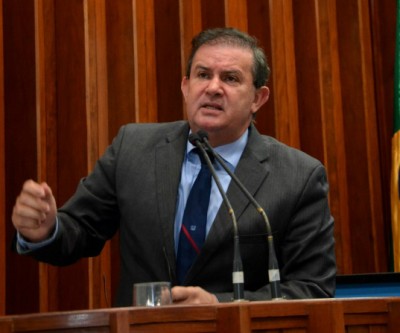 Eduardo Rocha pede a construção de um Centro Poliesportivo em Rio Brilhante
