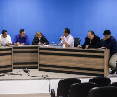 Secretário e diretor prestam depoimento à Comissão de Inquérito da Câmara 