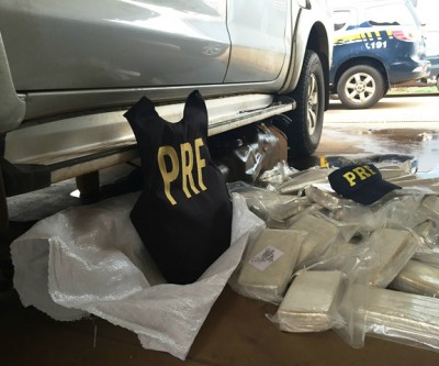 Fazendeiro de Bauru e vendedor da capital são presos com quase 50 Kg de cocaína 