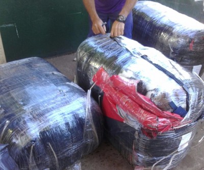 Fiscais da divisa de MS e SP encontram 291kg de maconha em fardos de cobertores