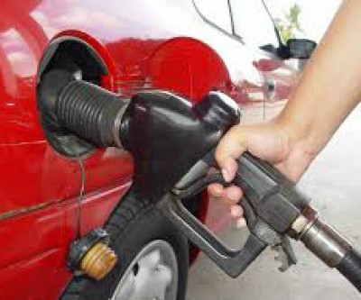 Banco Central prevê alta de 9,8% na gasolina e de 38,3% na conta de luz