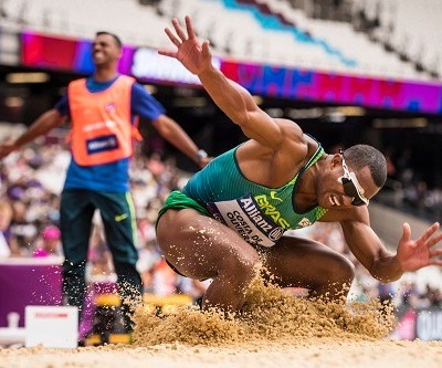 Campeão paralímpico, três-lagoense fatura bronze inédito em competição