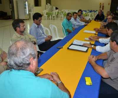 Autoridades se reúnem para discutir a organização do Motoshow 2015