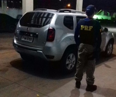 Advogado é pego com carro clonado em viagem para descanso