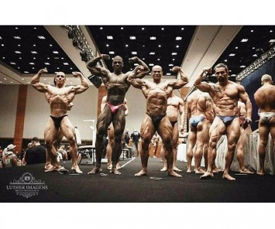 Fisiculturista fica entre os 10 melhores em competição do campeonato brasileiro em SP