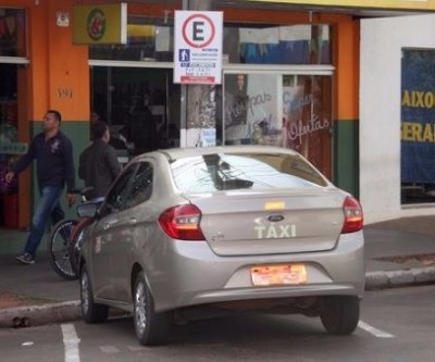 Idosos e deficientes físicos são isentos de tarifa da Zona Azul 