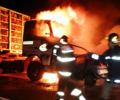 Em violenta colisão, Fiat Pálio explode e mata andradinense de 33 anos 
