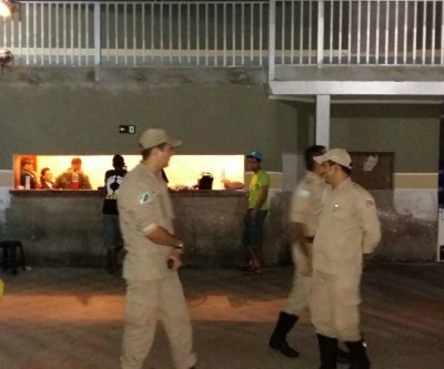 Mesmo com fiscalizações, show de “MC Magrinho” acontece normalmente na casa de show “Nabera” 